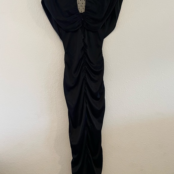 Media one black dress - Picture 3 of 9